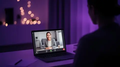 TalkPilot listening in a conversation
